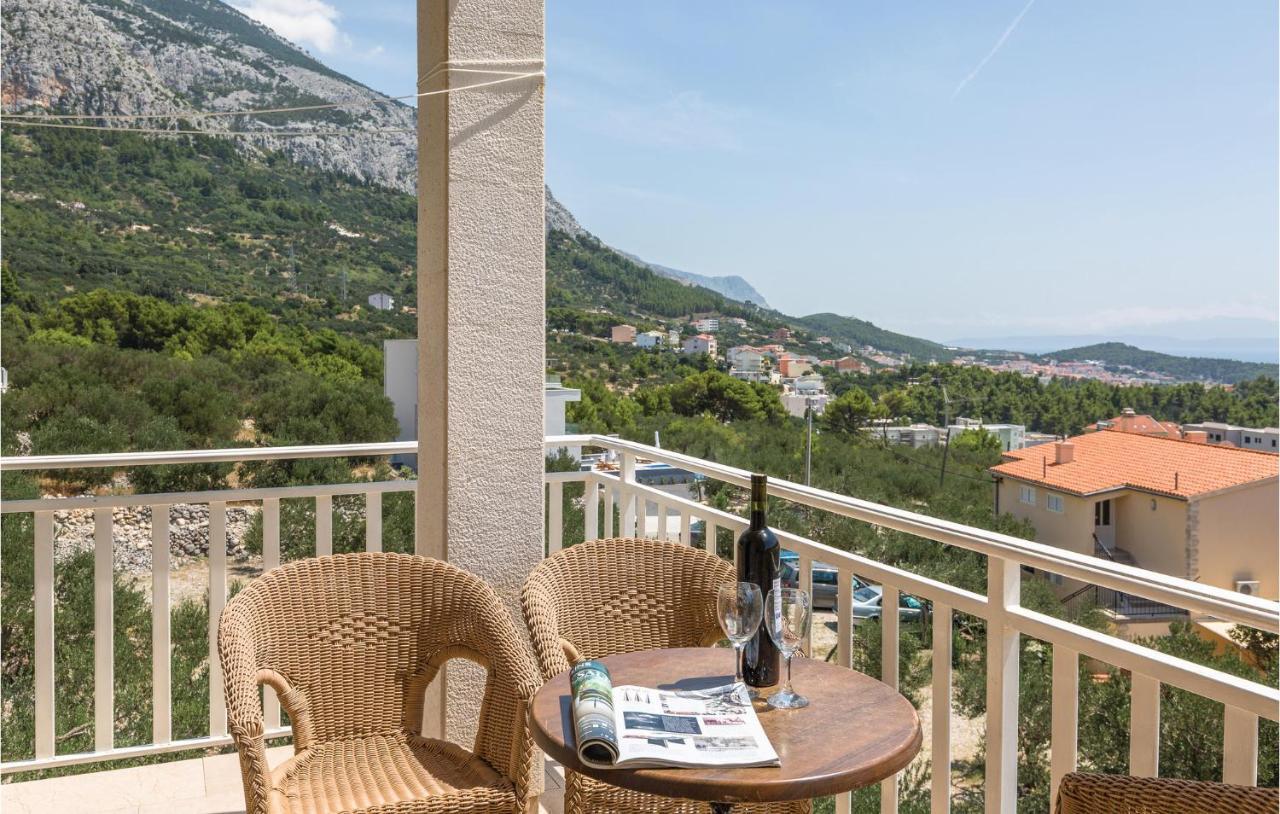 Cozy Apartment In Makarska With Kitchen Kültér fotó