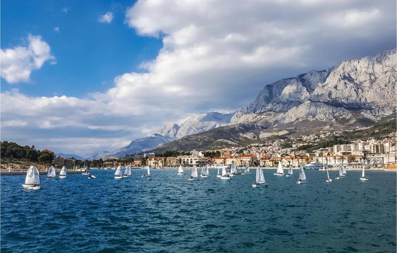 Cozy Apartment In Makarska With Kitchen Kültér fotó